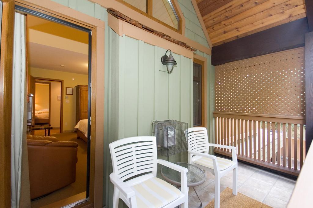 Whistler Alpine Chalet Retreat & Wellness Villa Exterior foto