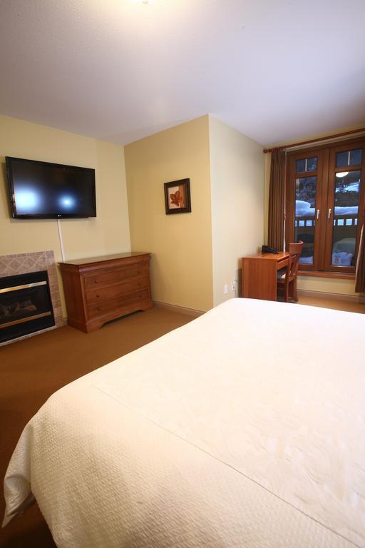 Whistler Alpine Chalet Retreat & Wellness Villa Habitación foto